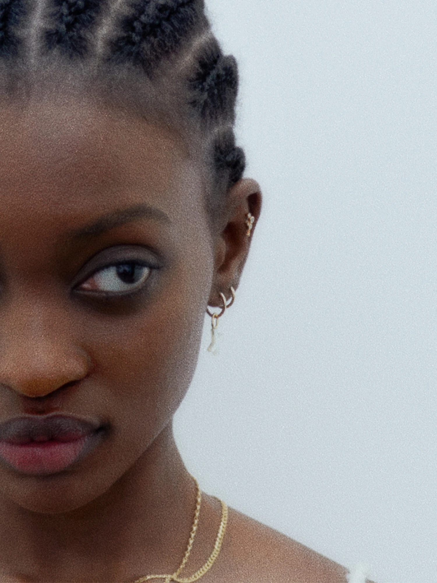 Maria Black Glossy 8 Huggie 3 Maria Black Glossy 8 Huggie - Image 3