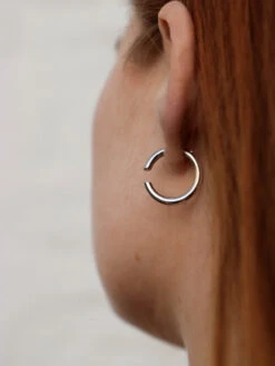 Maria Black Disrupted 22 Hoop 5 Maria Black Disrupted 22 Hoop -Maria Black 93 361af54a8a disrupted 22 earring silver original